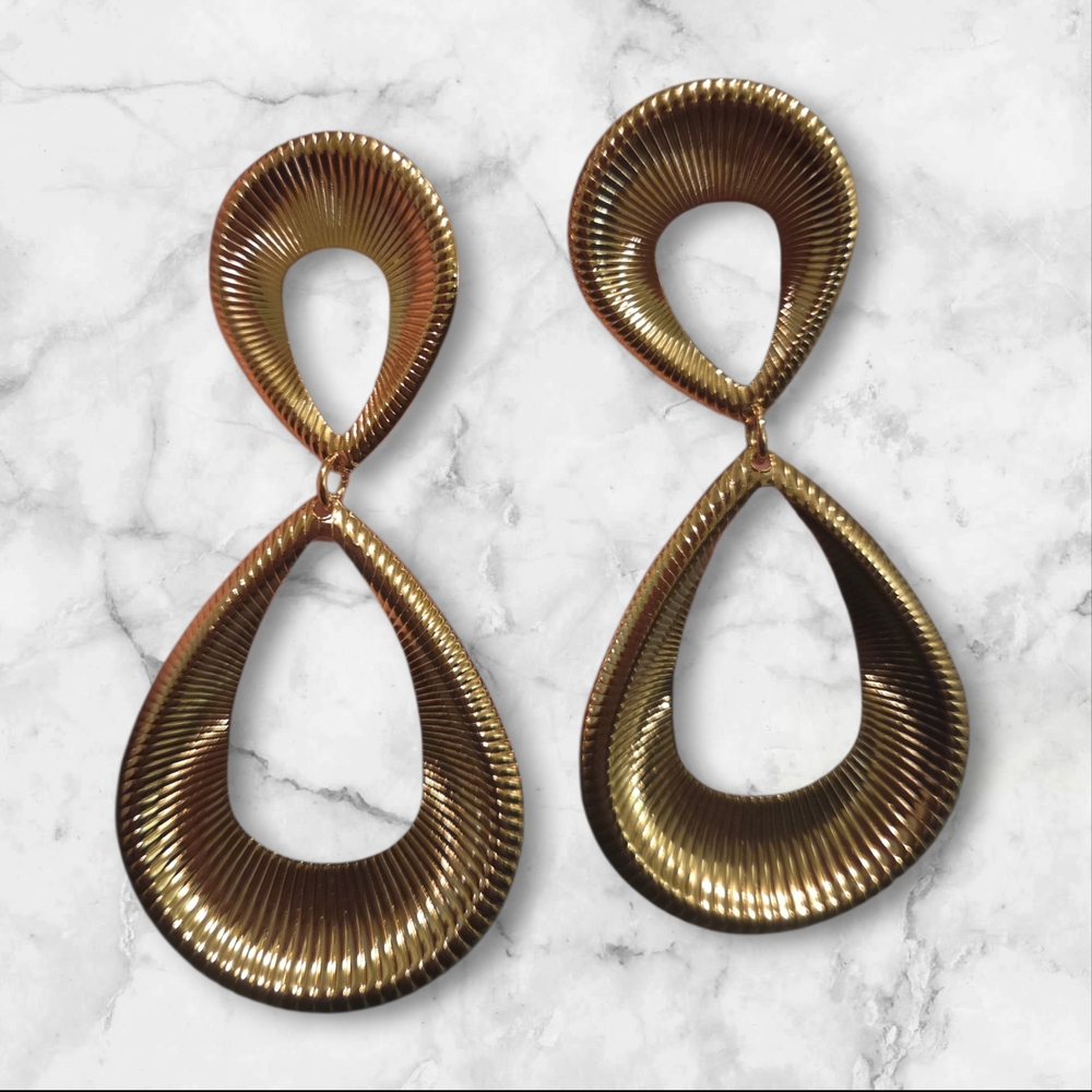 Pastels Clothing Gold Ribbed Double Teardrop Dangle Earrings